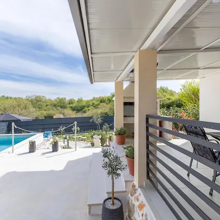 بيت للعطل Casa Belora Oasis With Private Pool Kosinozici