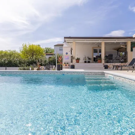 Casa Belora Oasis With Private Pool Σπίτι διακοπών Kosinozici